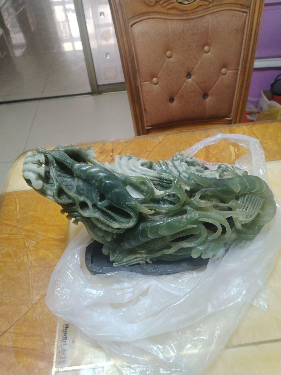 玉雕大虾摆件