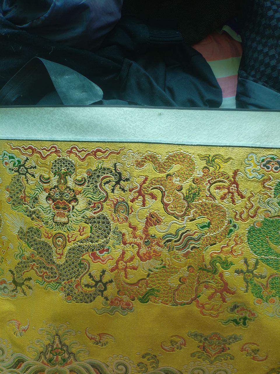 精品云锦·九龙图卷轴