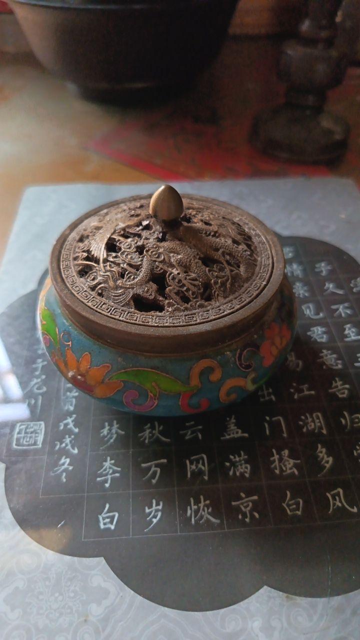 大明宣德三足炉