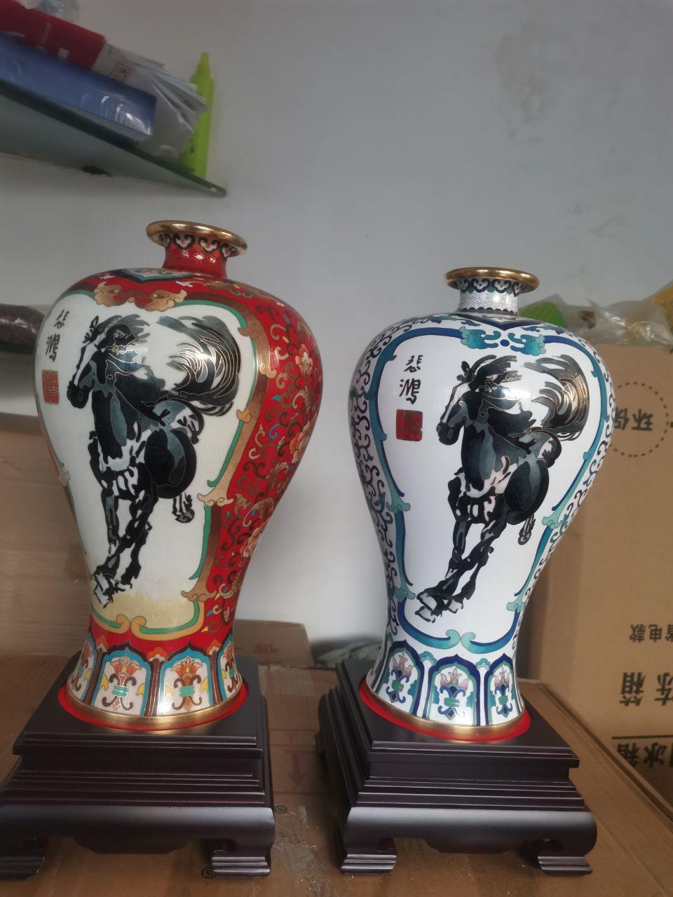 金梅瓶