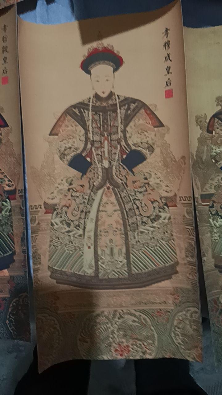 清满十二大皇后像