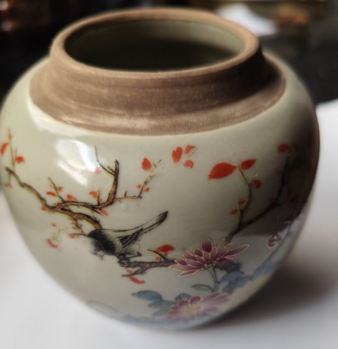 粉彩花鸟瓷器罐