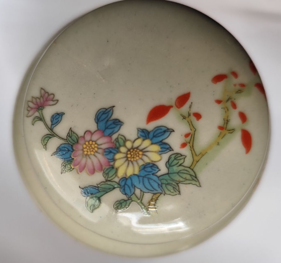 粉彩花鸟瓷器罐