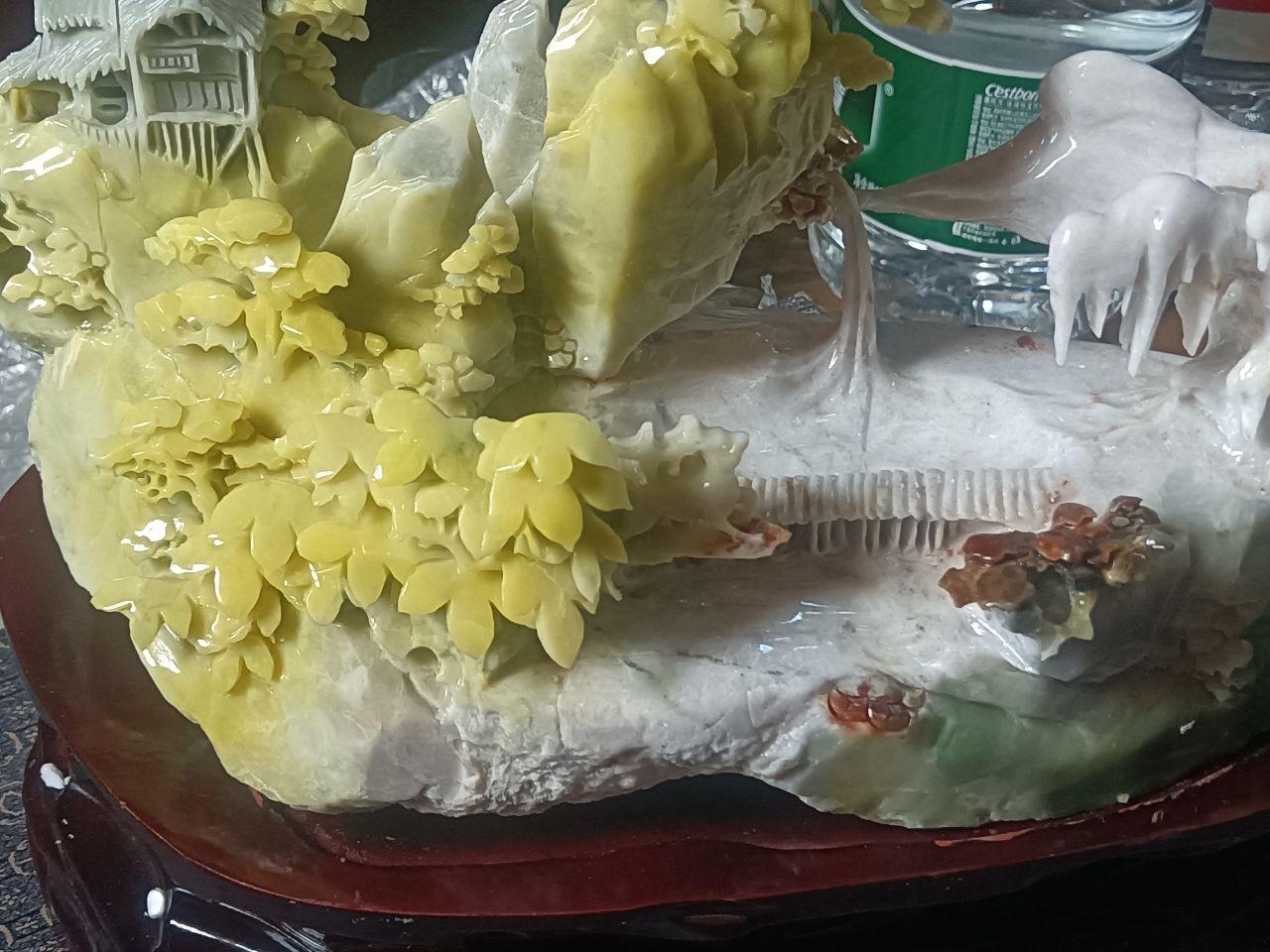 山水岫玉