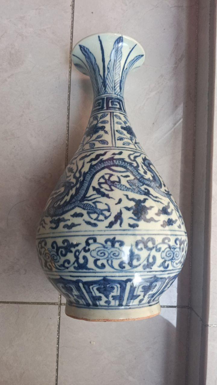 青花云龙纹玉壶春瓶
