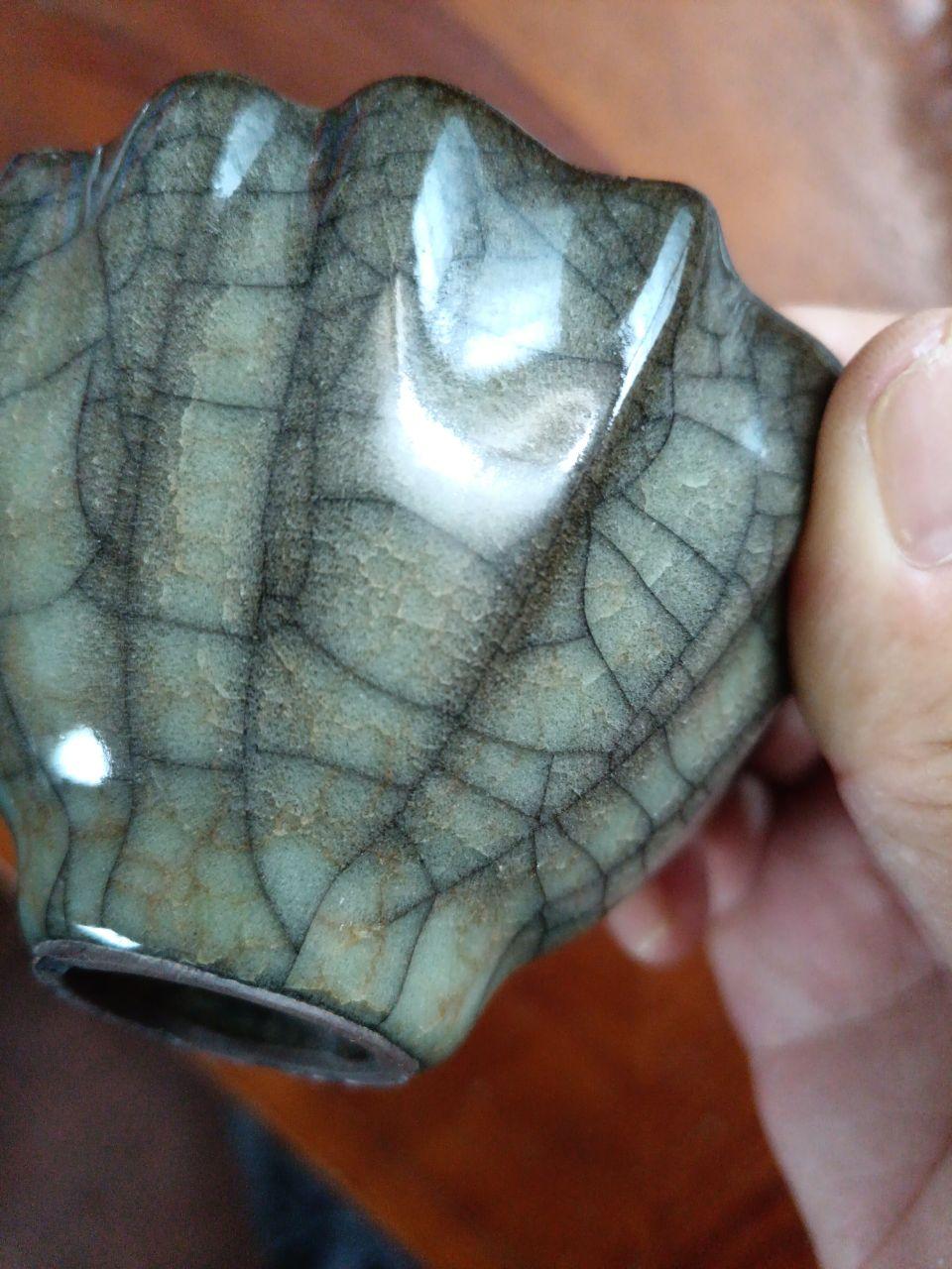 青釉开片小碗