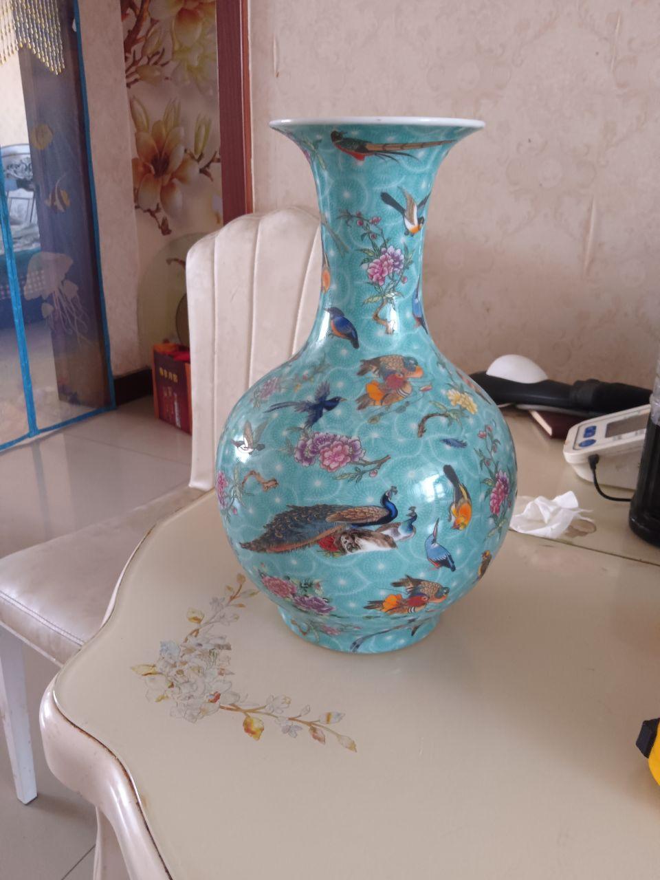 粉彩百鸟朝凤纹松石绿地赏瓶